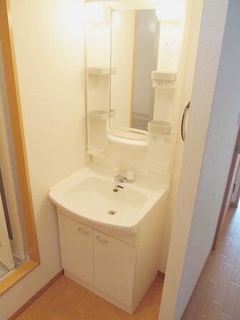 ワンズ イーストの物件内観写真